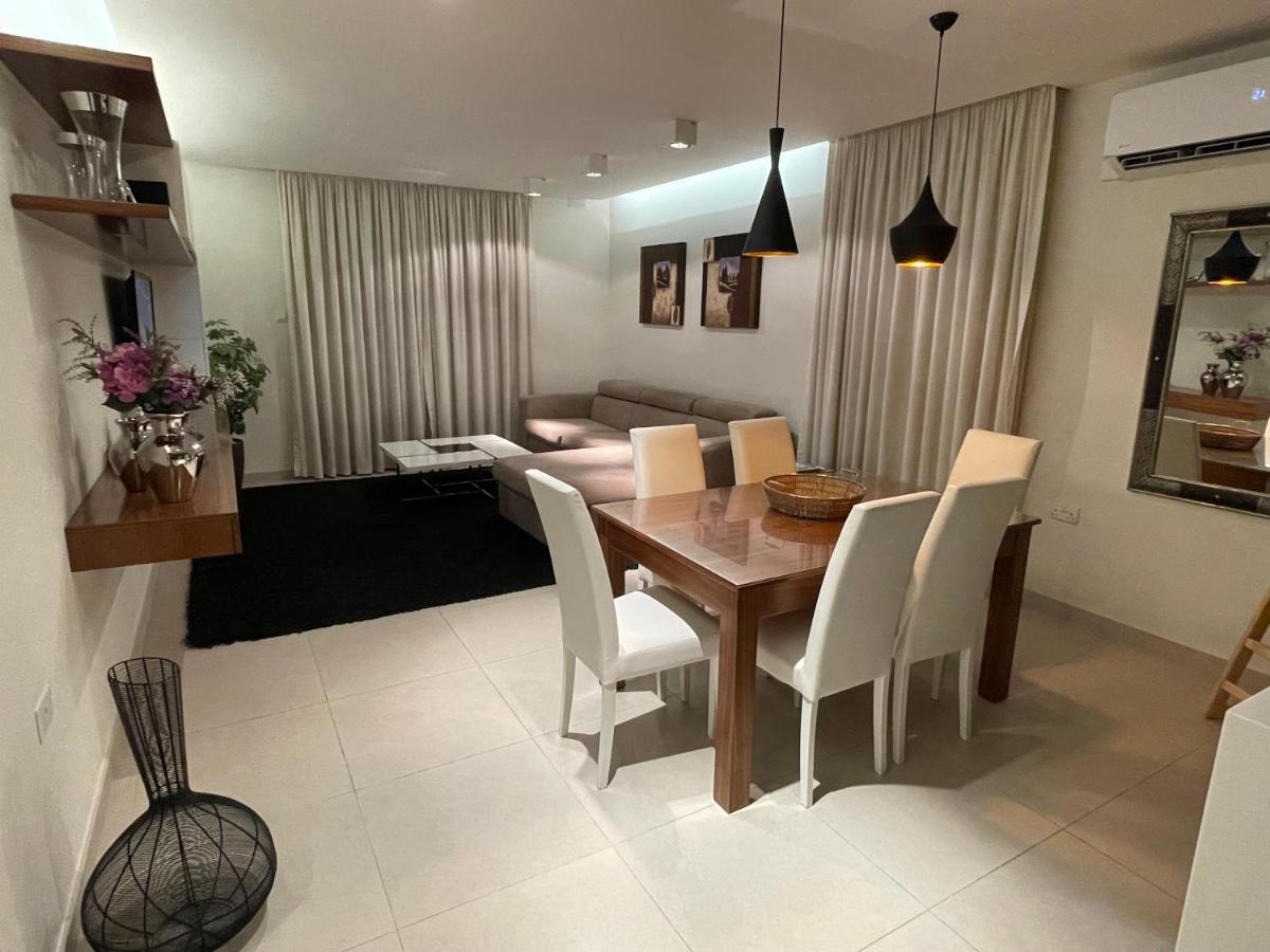 Deluxe Apartment With Pool In The Heart Of St Pauls Bay St. Paul's Bay Exterior foto